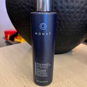 Monat Renew Shampoo. New never used.